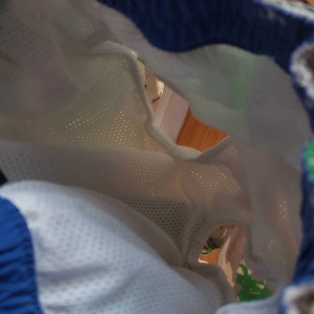 Baby Gap swim trunks 18-24m π - Picture 4 of 4